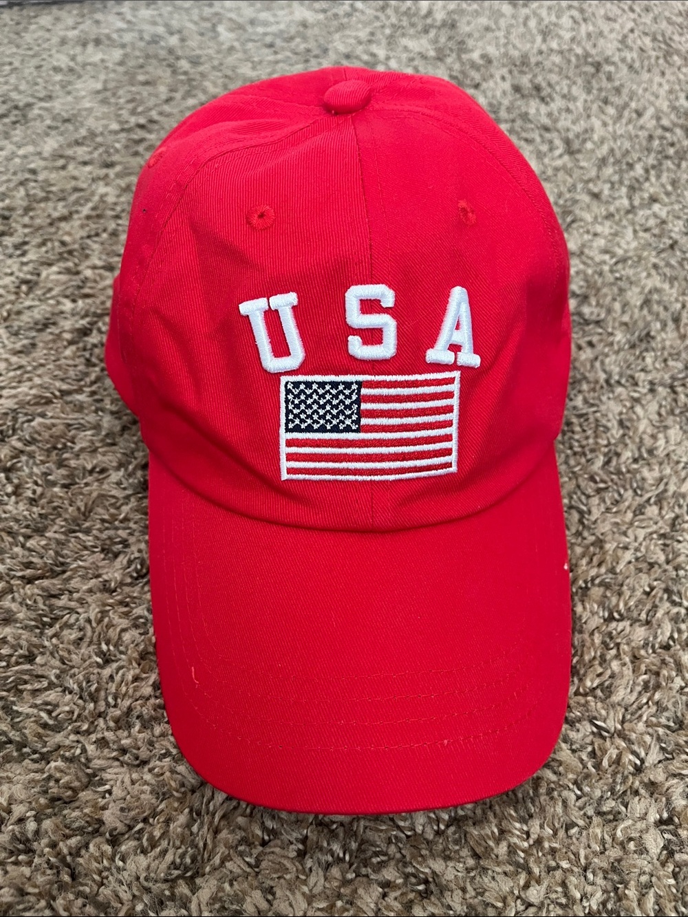 🇺🇸 Red USA Embroidered Baseball Cap